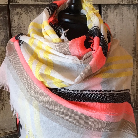 Steve Madden Blanket Wrap Scarf  76” x 33” - Picture 5 of 8